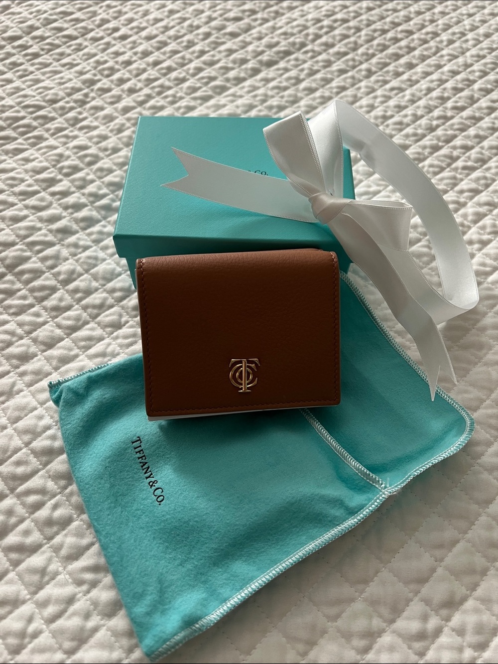 New in box! Tiffany & Co. Brown Leather Card Holder with Gold Logo